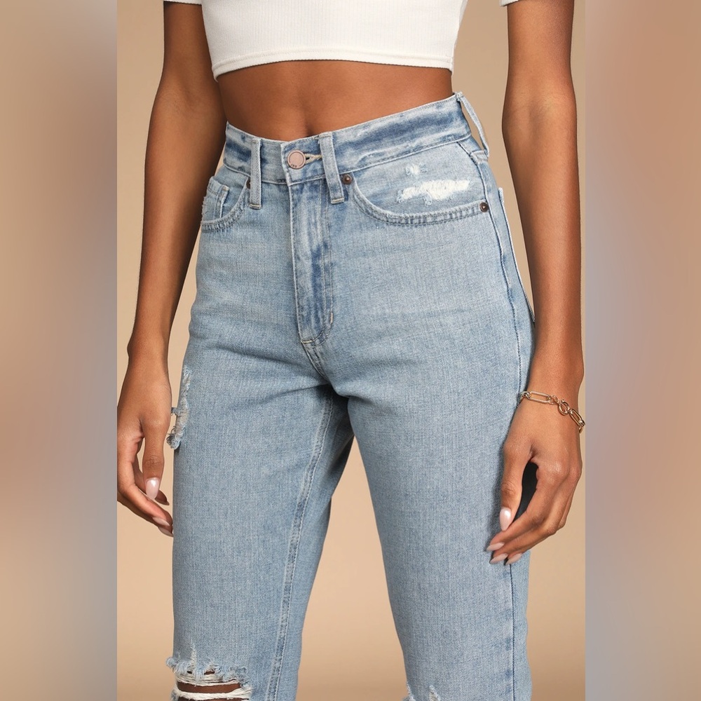 Vibes are Right Light Wash Distressed High Rise Cropped Jeans - Picture 3 of 10